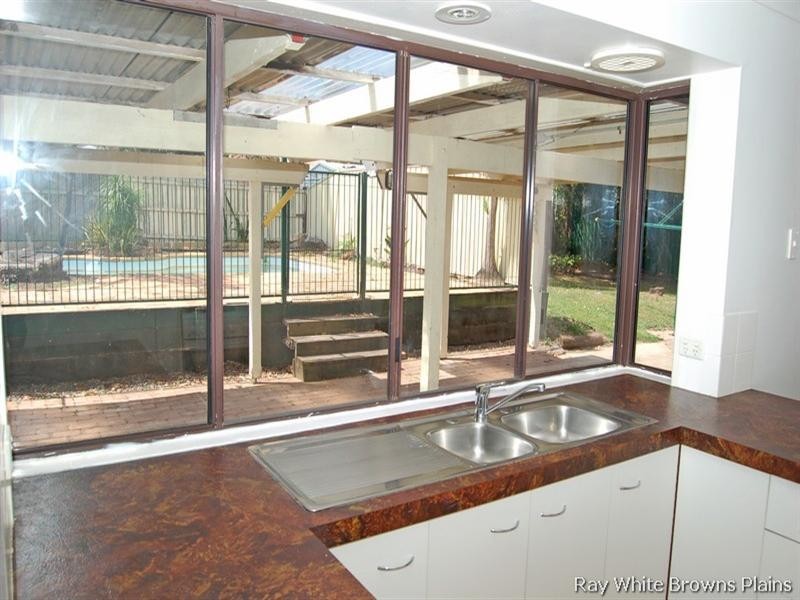 25 Oakdale Street, Browns Plains QLD 4118