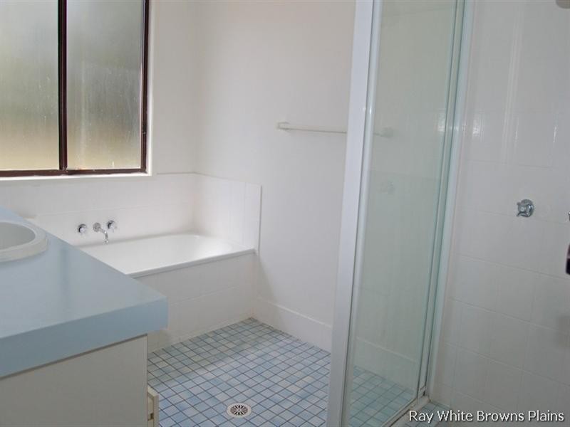 25 Oakdale Street, Browns Plains QLD 4118