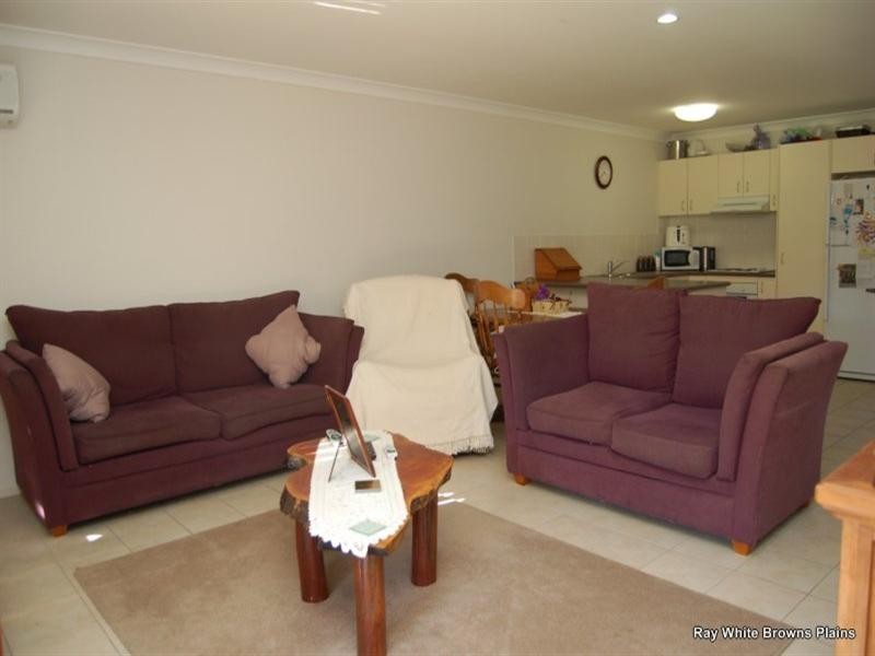 11/8 Shareece Court, Crestmead QLD 4132