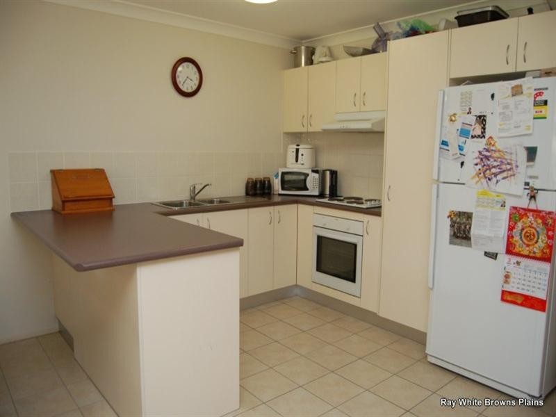 11/8 Shareece Court, Crestmead QLD 4132