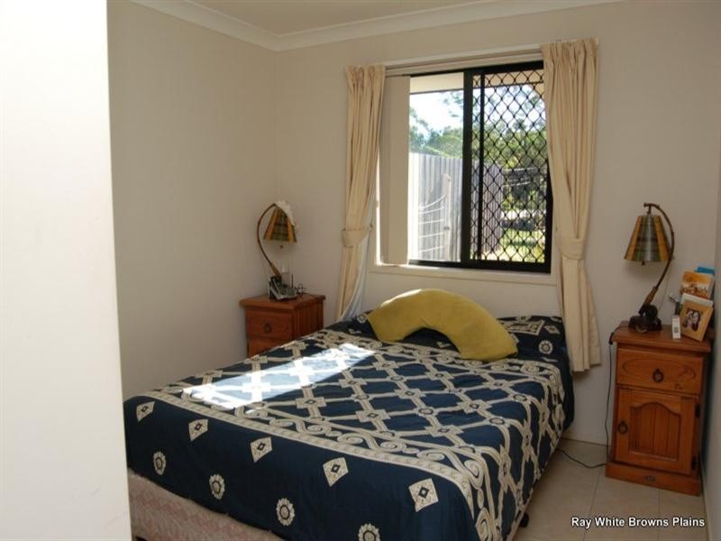 11/8 Shareece Court, Crestmead QLD 4132