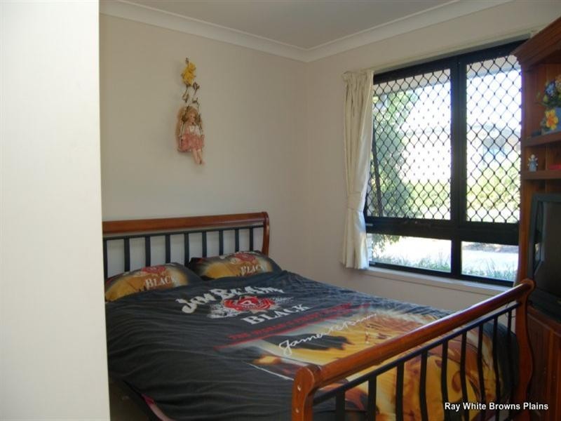 11/8 Shareece Court, Crestmead QLD 4132