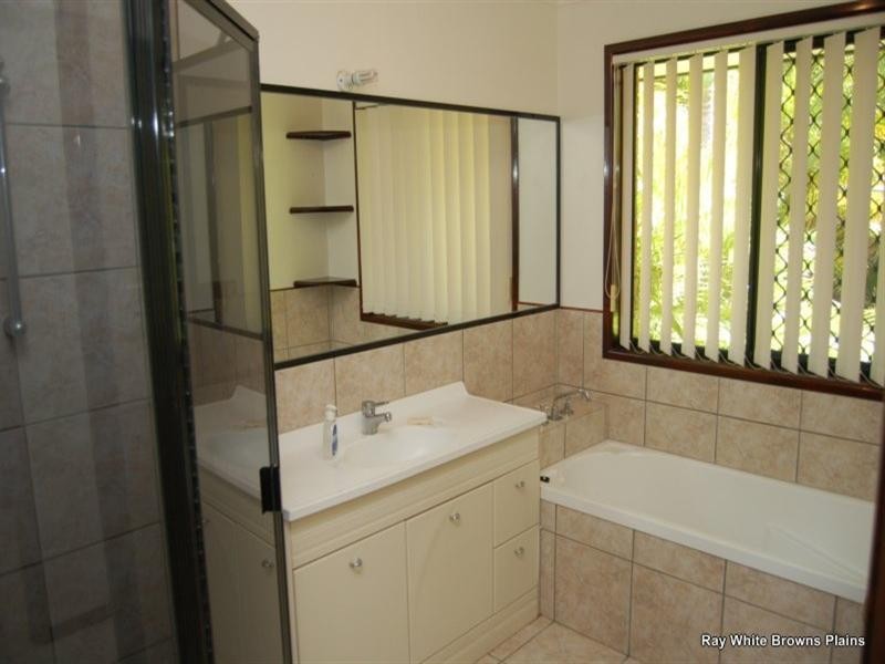 16 Sherbrooke Court, Munruben QLD 4125