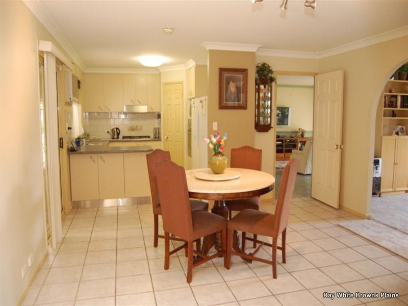 43 Benjamina Circuit, Regents Park QLD 4118