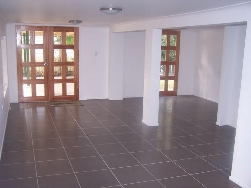 Regents Park QLD 4118