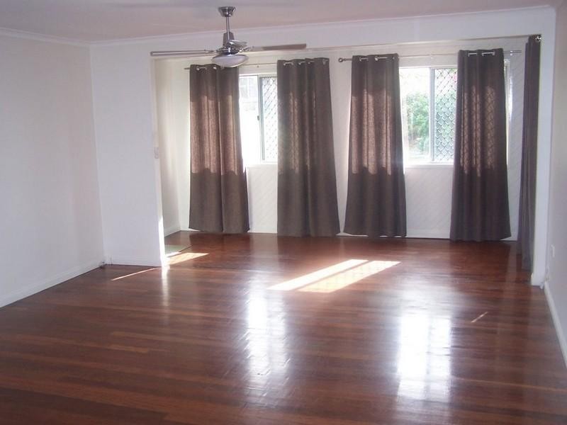 Regents Park QLD 4118