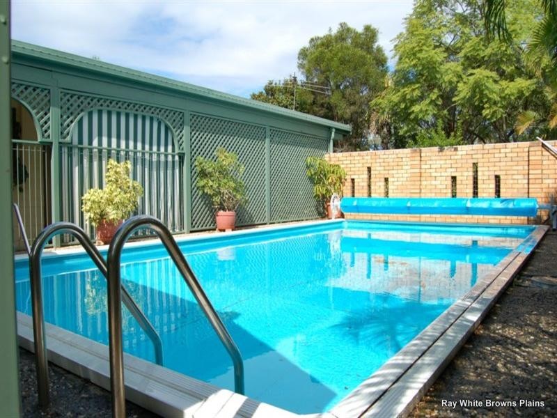 1 Anna Court, Boronia Heights QLD 4124