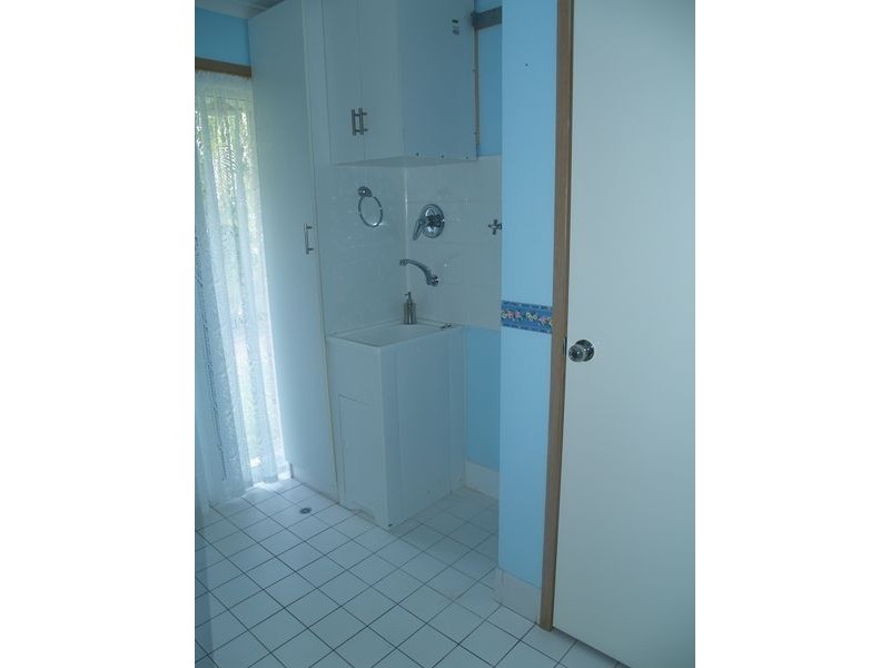 15 Jackson Court, Regents Park QLD 4118