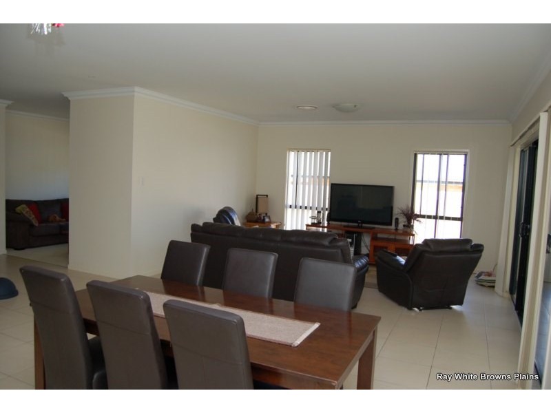 14 Eric Court, Hillcrest QLD 4118