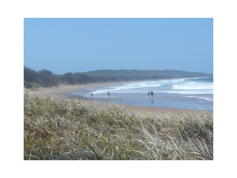 8 Sunset Drive, Agnes Water QLD 4677