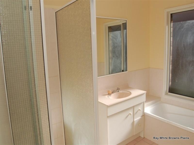 20 Jade Garden Drive, Boronia Heights QLD 4124