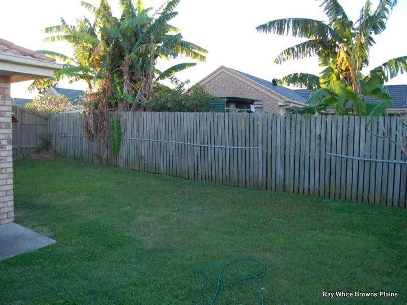 32 Elcock Avenue, Crestmead QLD 4132