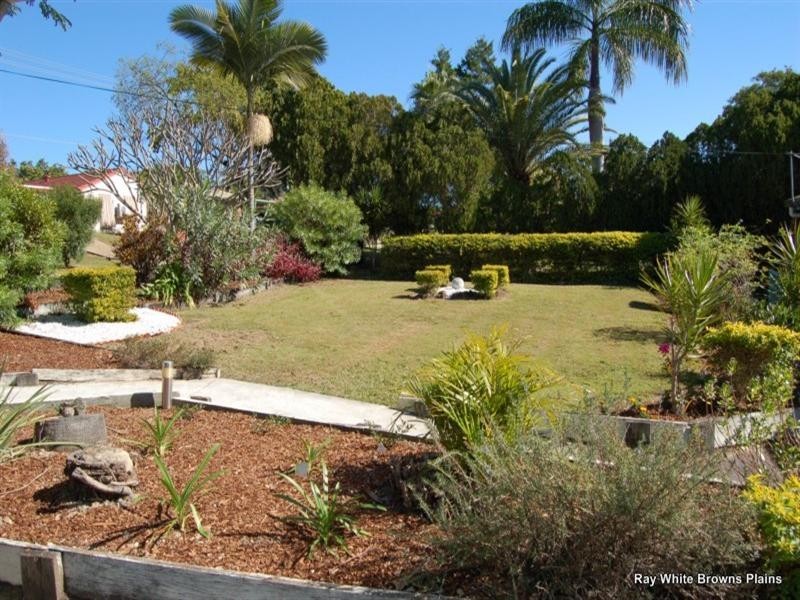 8 Antlia Street, Regents Park QLD 4118