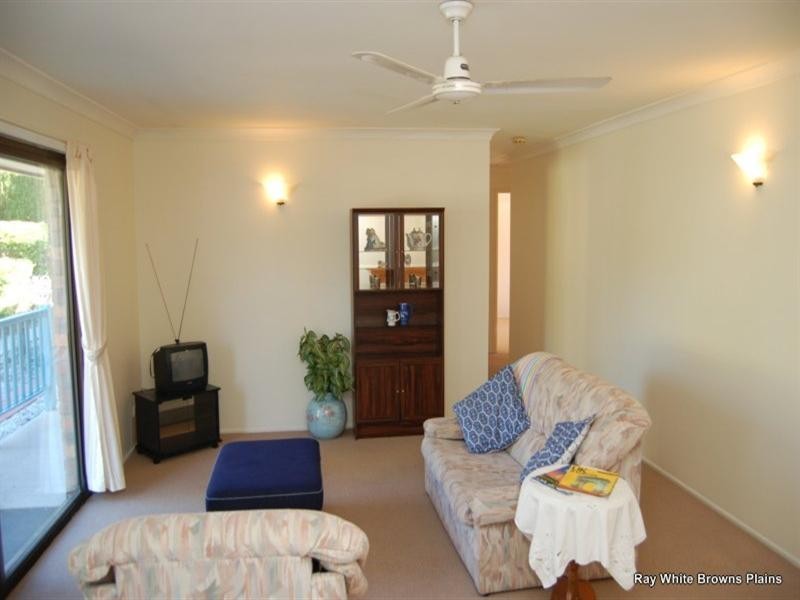 8 Antlia Street, Regents Park QLD 4118