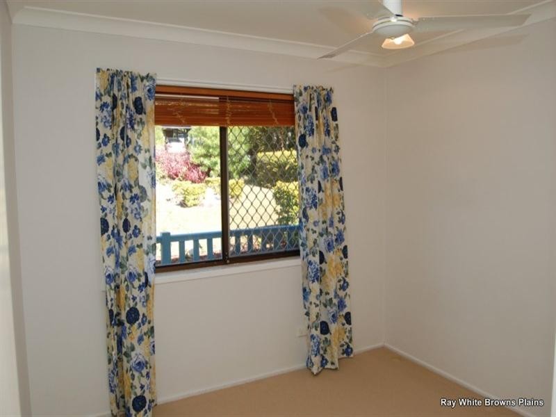 8 Antlia Street, Regents Park QLD 4118