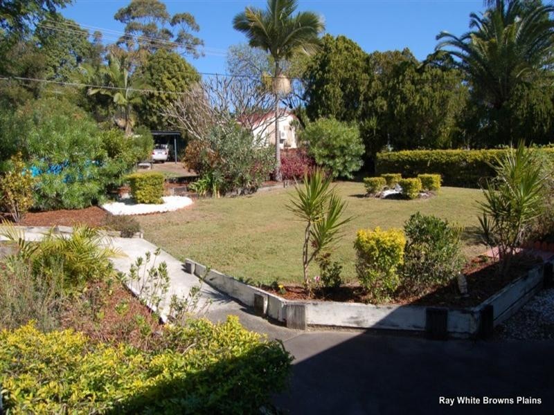 8 Antlia Street, Regents Park QLD 4118