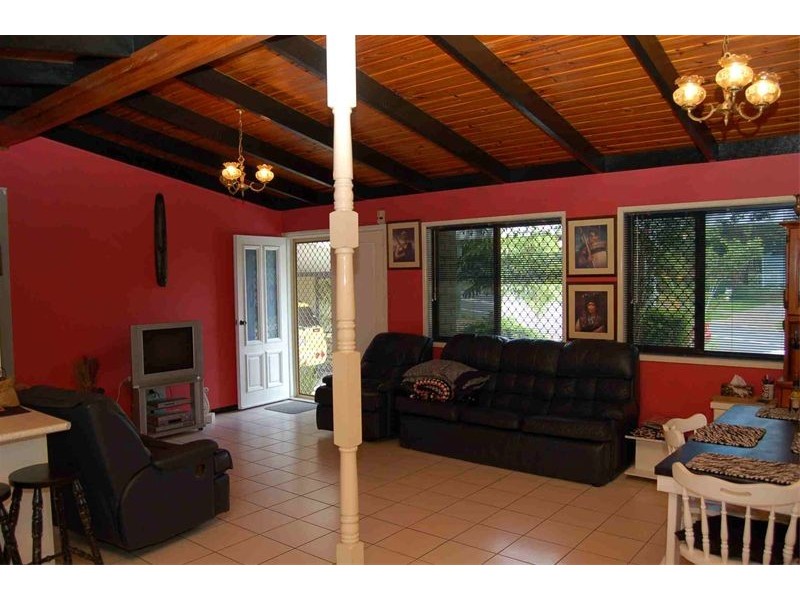 16 Clonmel Street, Regents Park QLD 4118