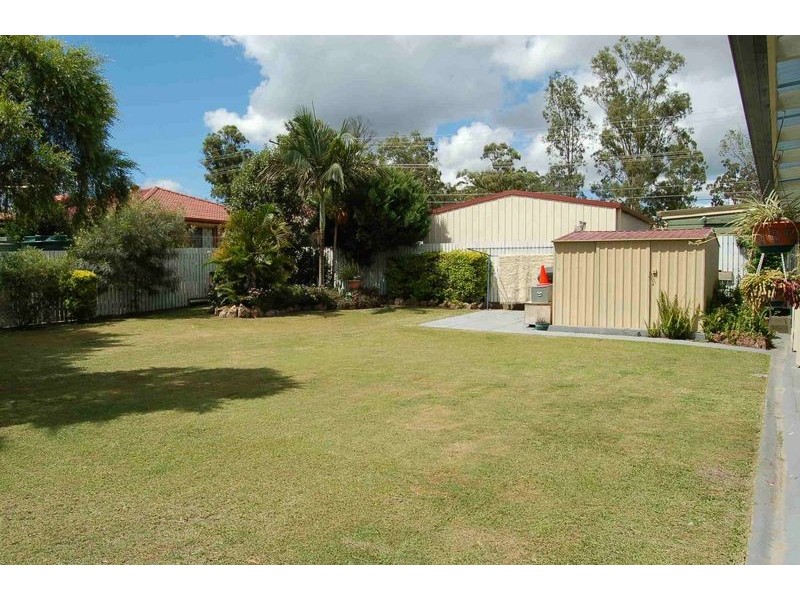 16 Clonmel Street, Regents Park QLD 4118