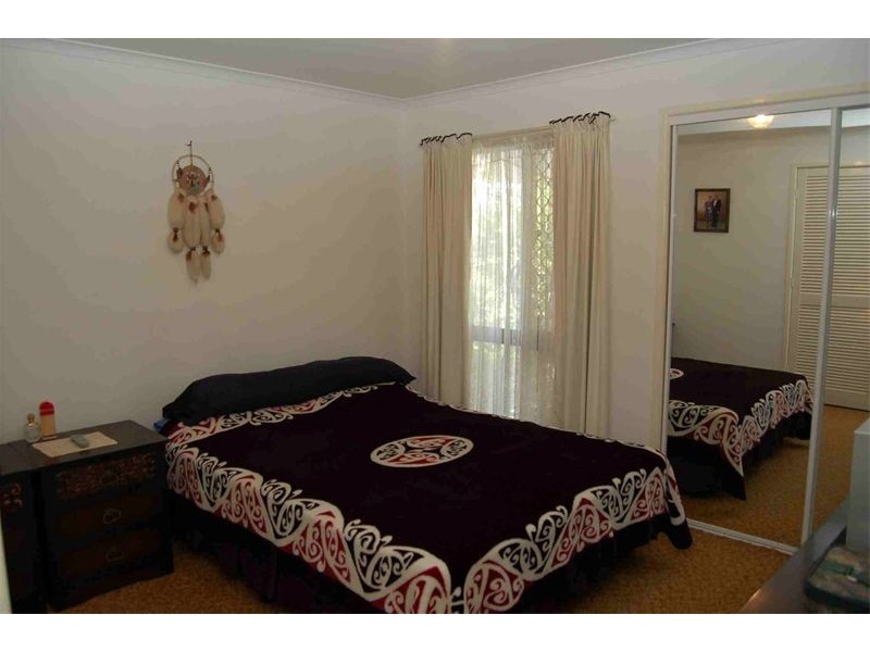 16 Clonmel Street, Regents Park QLD 4118