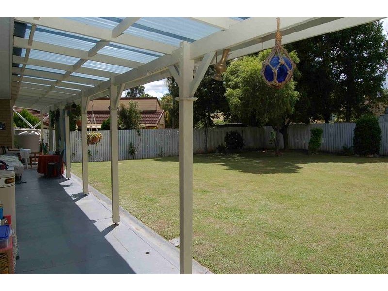 16 Clonmel Street, Regents Park QLD 4118