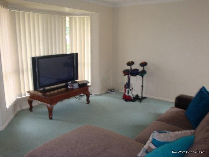 Regents Park QLD 4118