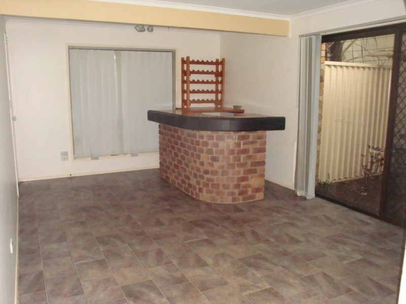 13 Estramina Road, Regents Park QLD 4118