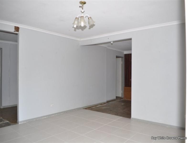 11 Mackellar Drive, Boronia Heights QLD 4124