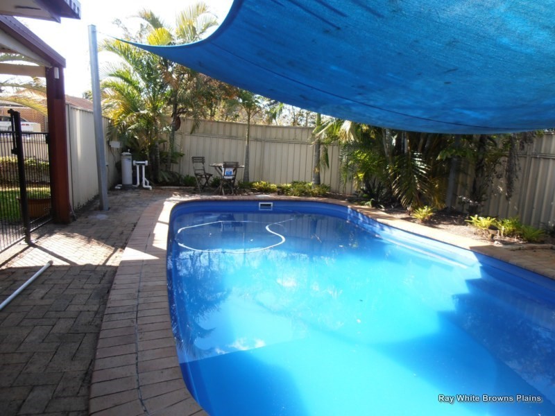 39 Dorachus Drive, Regents Park QLD 4118