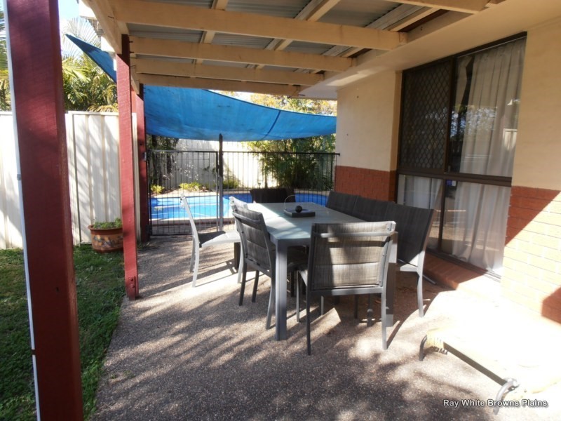 39 Dorachus Drive, Regents Park QLD 4118