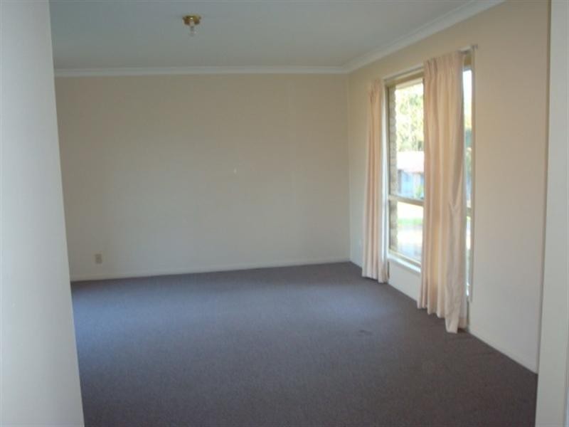 15 Myles Court, Boronia Heights QLD 4124
