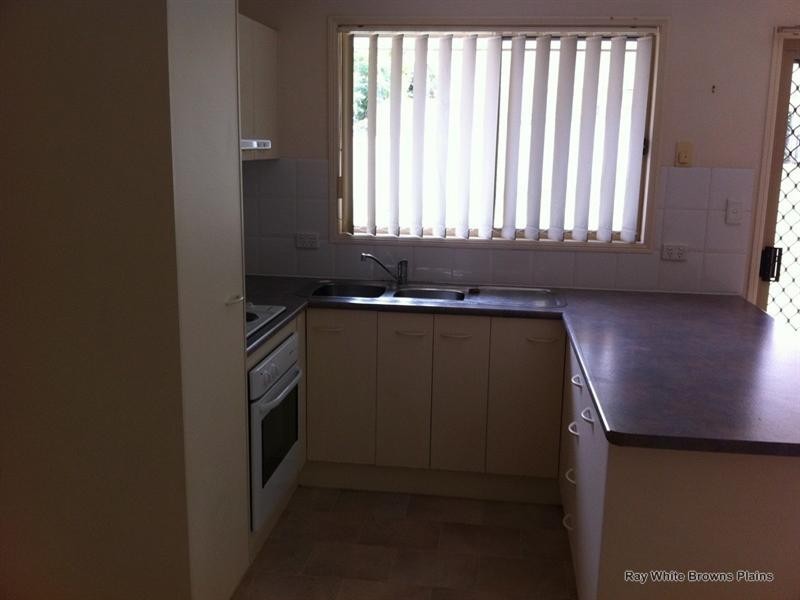 Regents Park QLD 4118