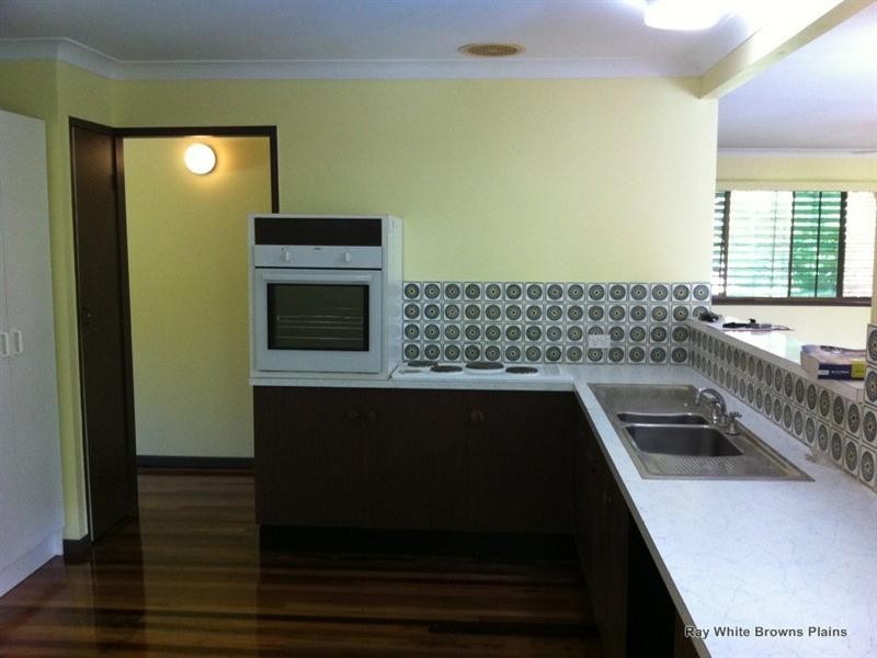 5 Anna Court, Boronia Heights QLD 4124