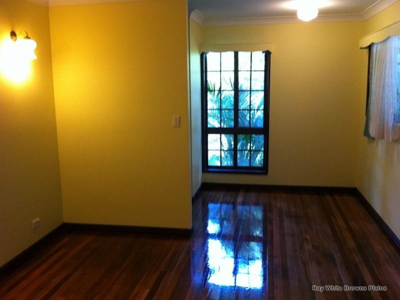 5 Anna Court, Boronia Heights QLD 4124