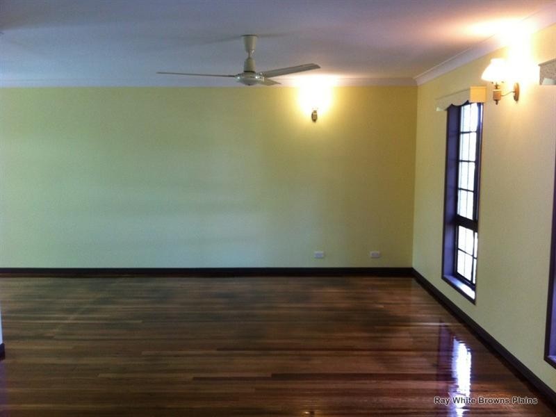 5 Anna Court, Boronia Heights QLD 4124