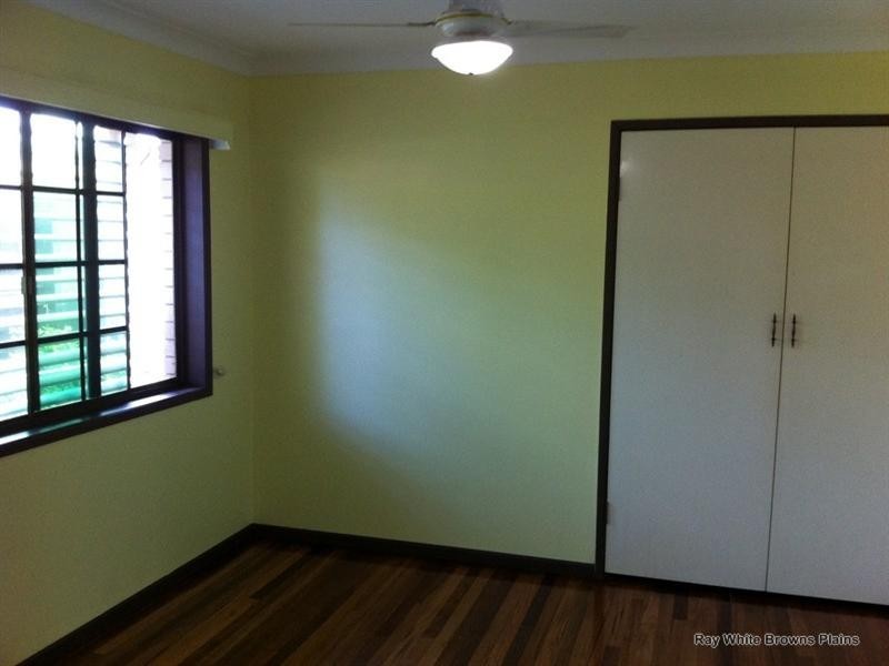 5 Anna Court, Boronia Heights QLD 4124