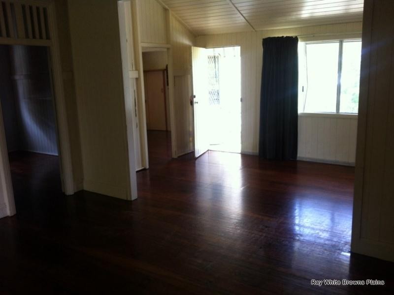 10 Muller Road, Woodridge QLD 4114