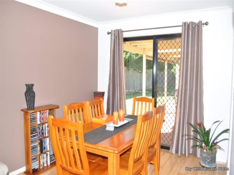 4 Langham Street, Hillcrest QLD 4118