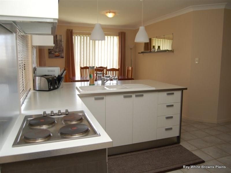 12 Woodrow Place, Marsden QLD 4132