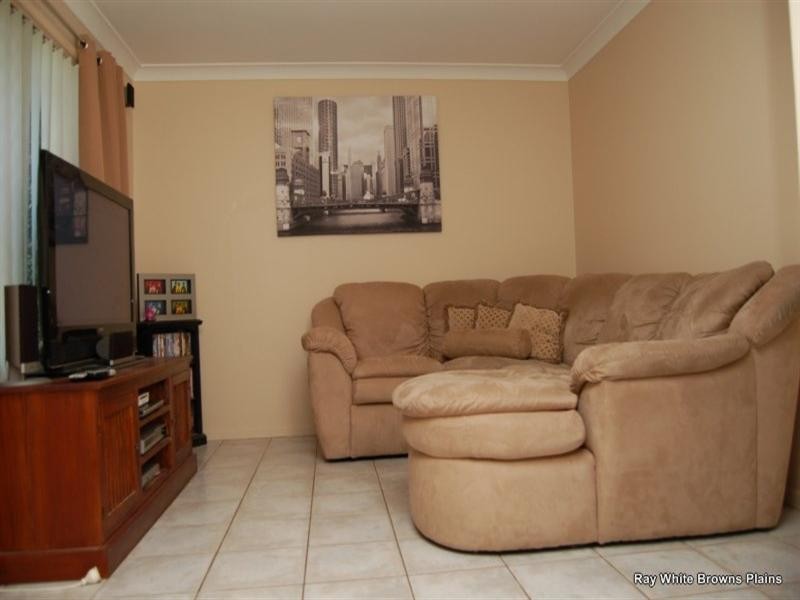 12 Woodrow Place, Marsden QLD 4132