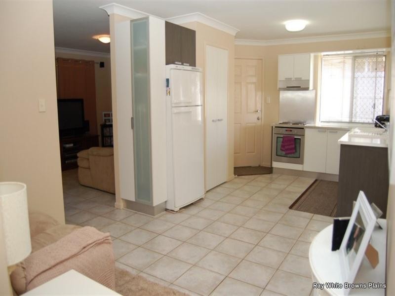 12 Woodrow Place, Marsden QLD 4132