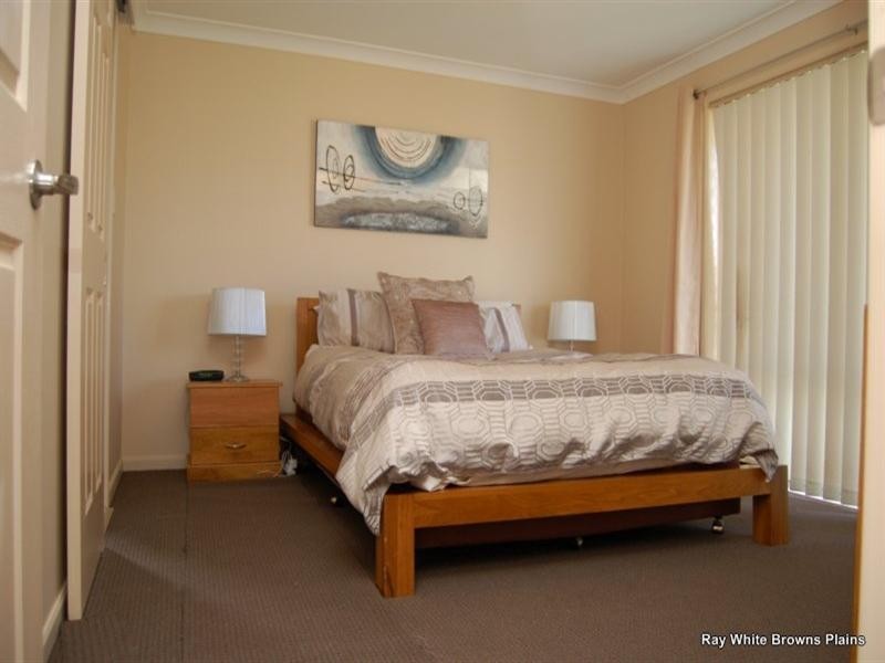 12 Woodrow Place, Marsden QLD 4132