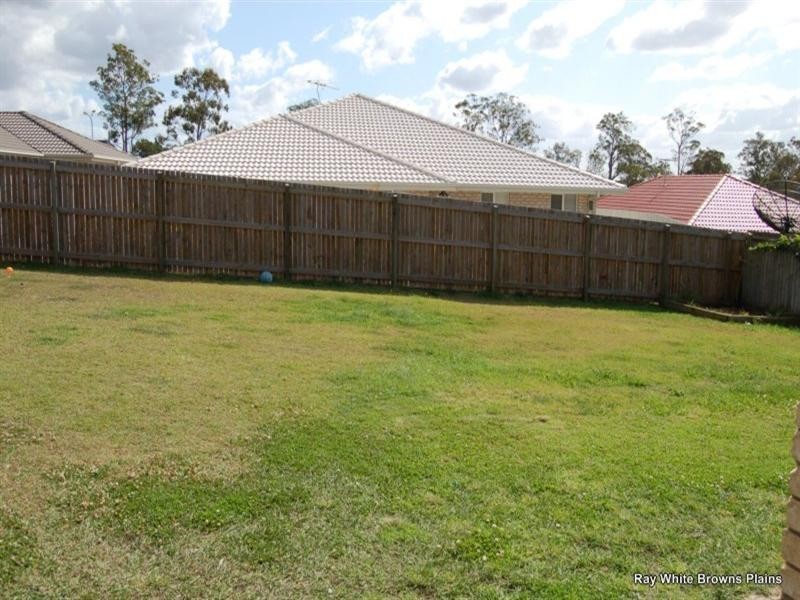 12 Woodrow Place, Marsden QLD 4132