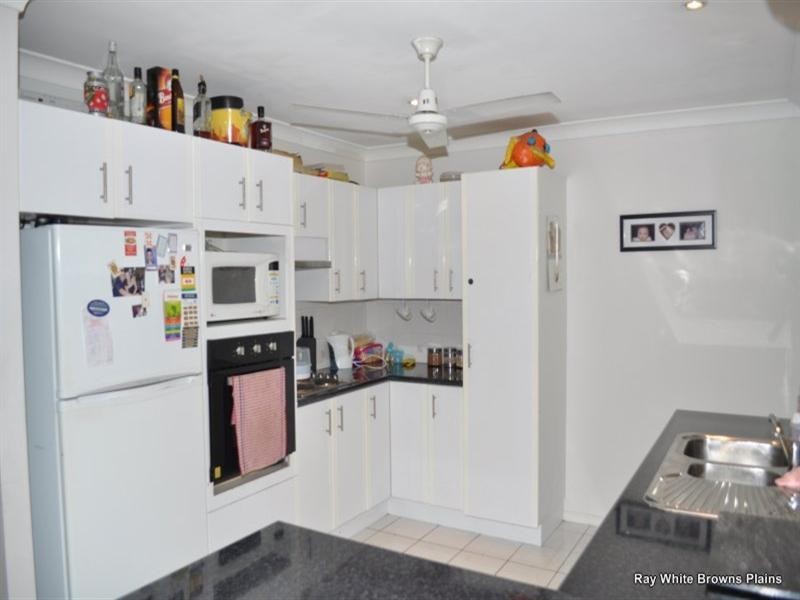 13 Greygum Court, Regents Park QLD 4118