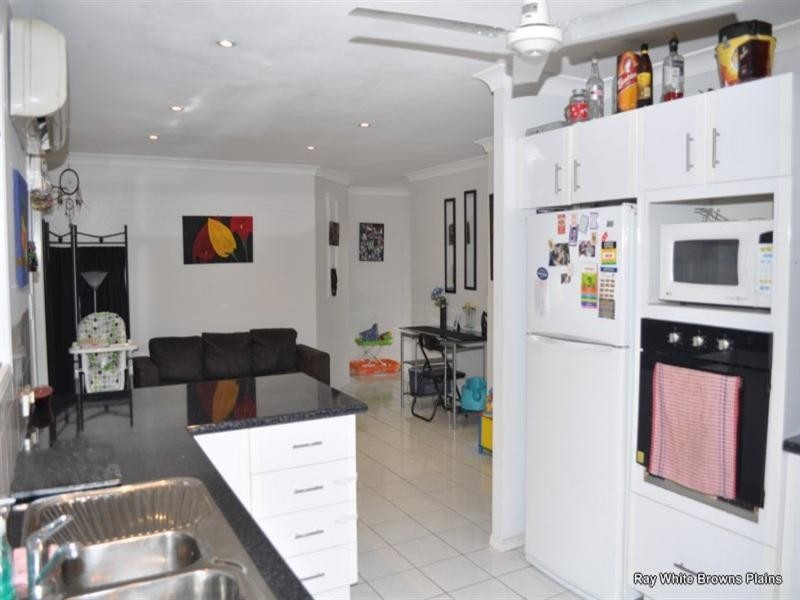 13 Greygum Court, Regents Park QLD 4118