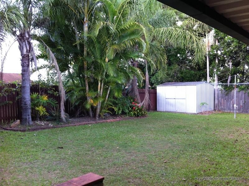 128 Estramina Road, Regents Park QLD 4118