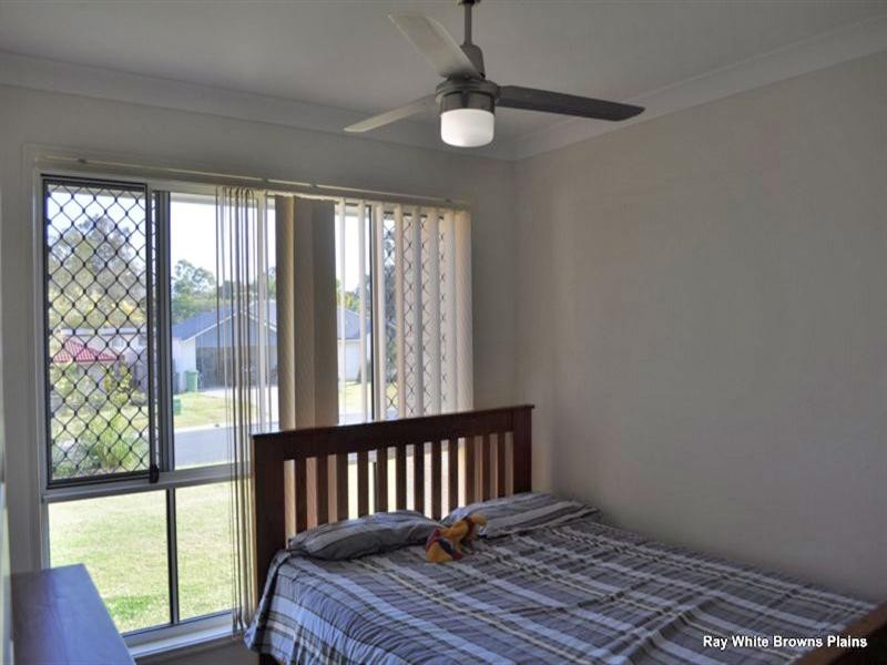 5 Eric Court, Hillcrest QLD 4118