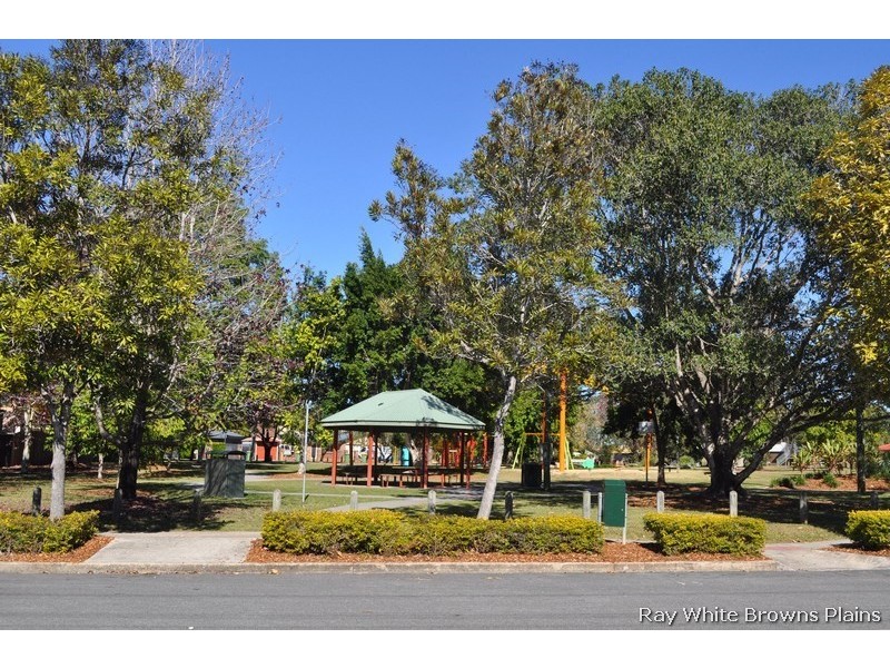 47 Sweetgum Street, Hillcrest QLD 4118