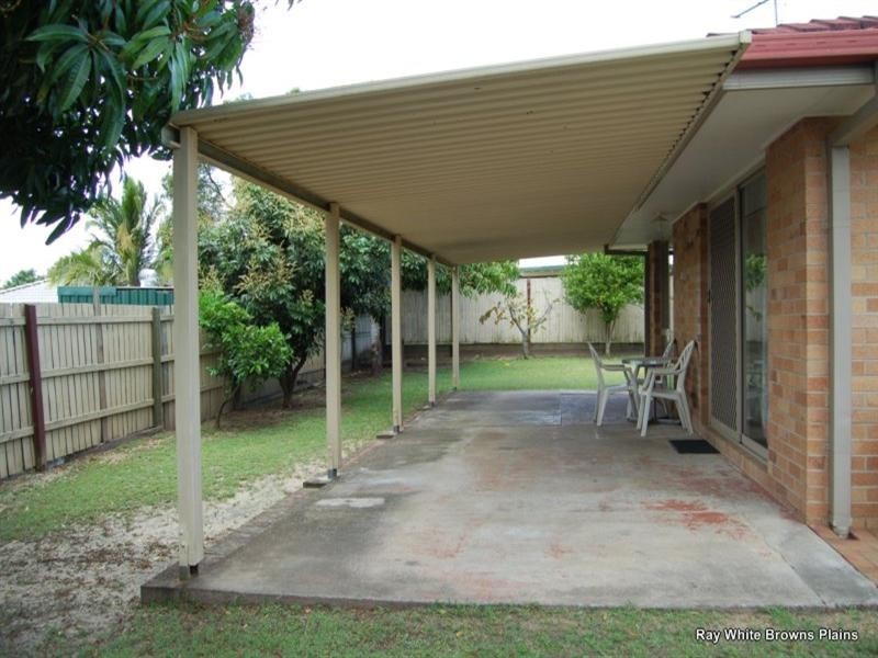 11 Thistle Street, Regents Park QLD 4118