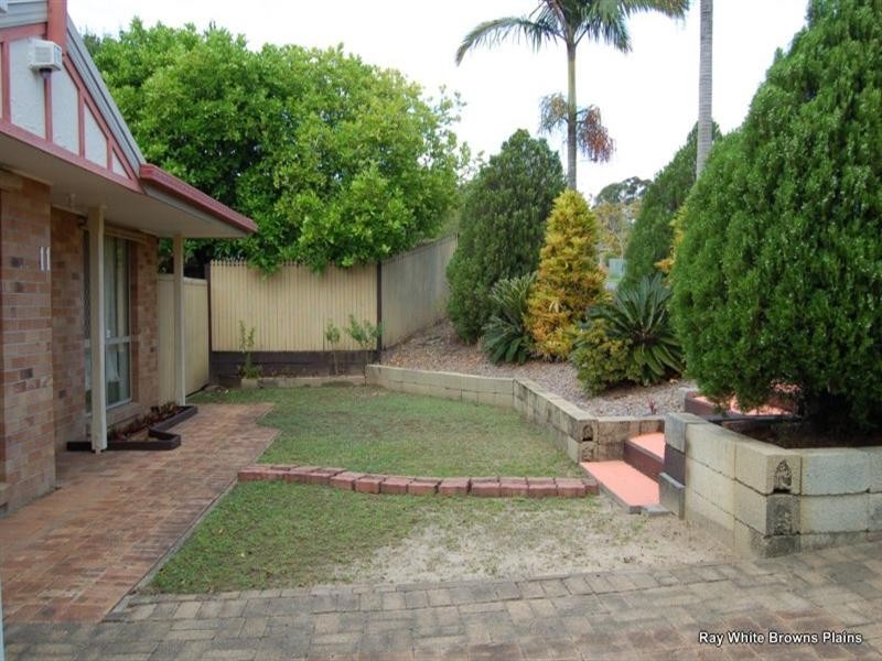 11 Thistle Street, Regents Park QLD 4118