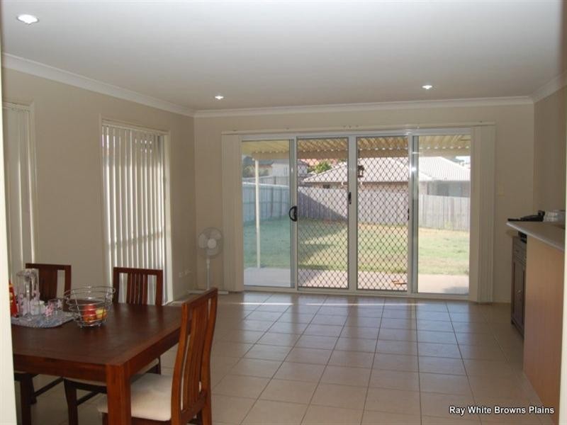 Regents Park QLD 4118